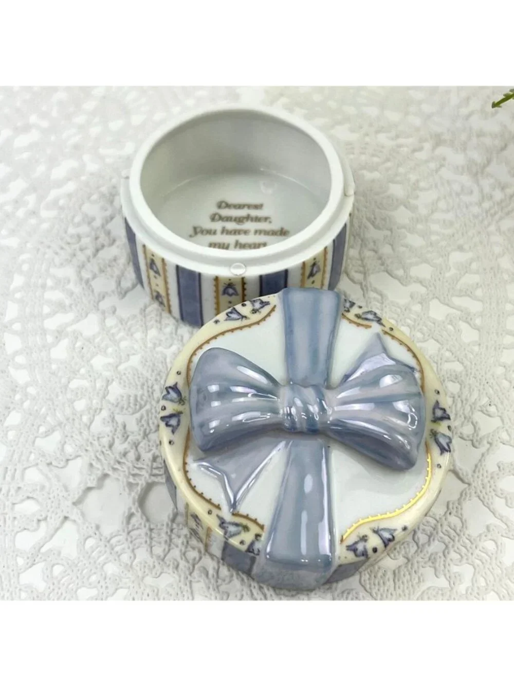 Dearest Daughter Ardleigh Elliott Heirloom Porcelain Music Box Mothers Day.
